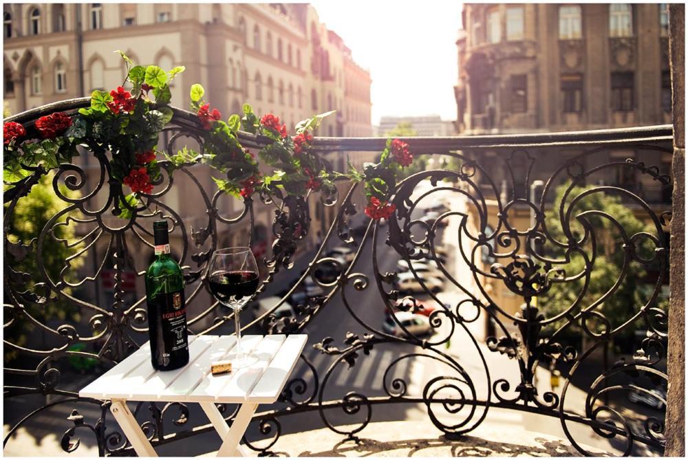 Chain Bridge Apartment Budapest Exterior photo